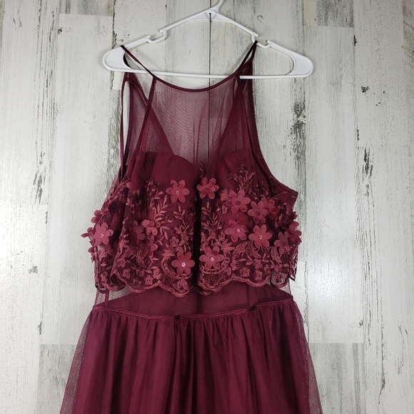 New teeze me burgundy lace flower spaghetti strap formal dress women's size 14 - Picture 2 of 16